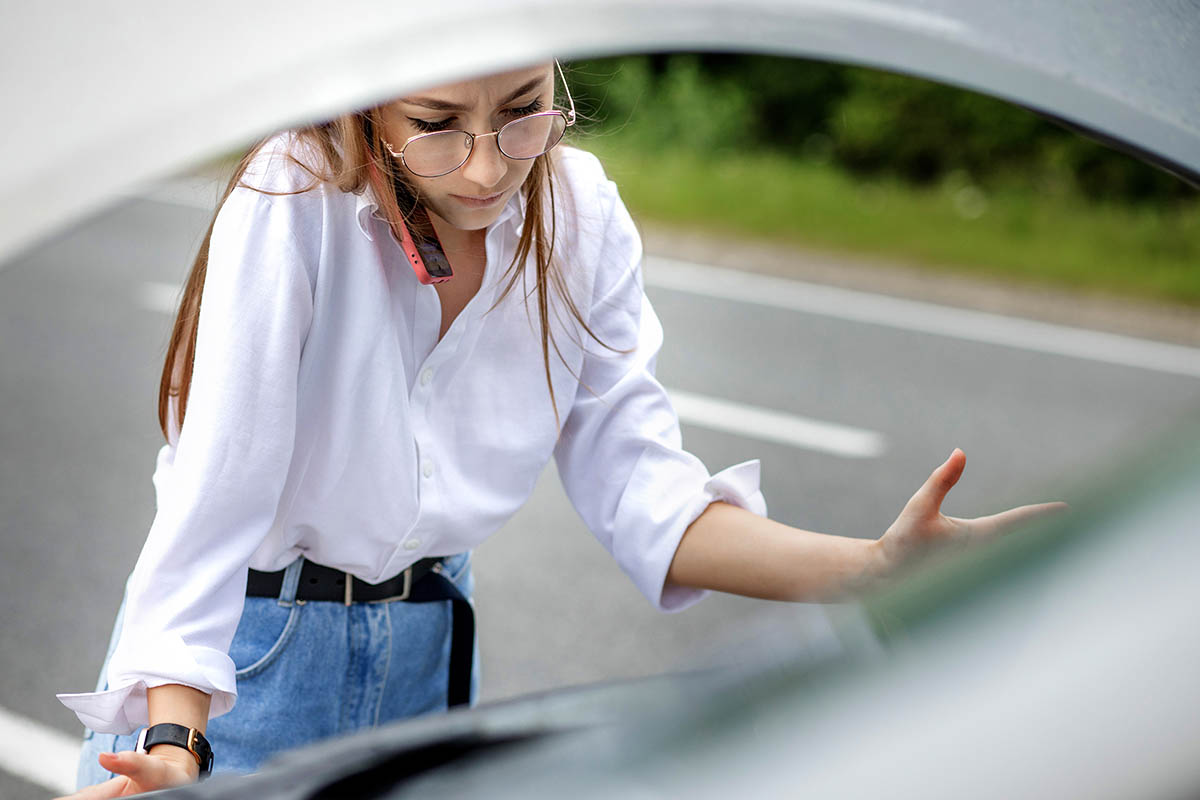 What To Do If Your Car Breaks Down Roadside
