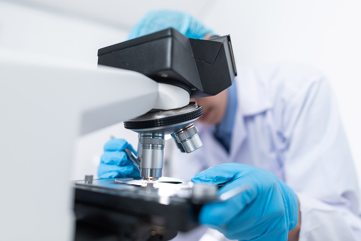 how to become a certified medical technician