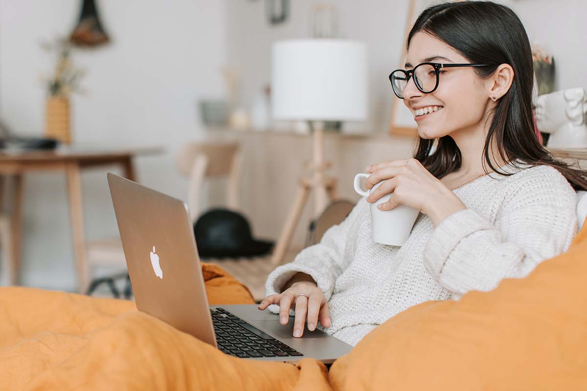 How to Use The Internet to Earn More Money