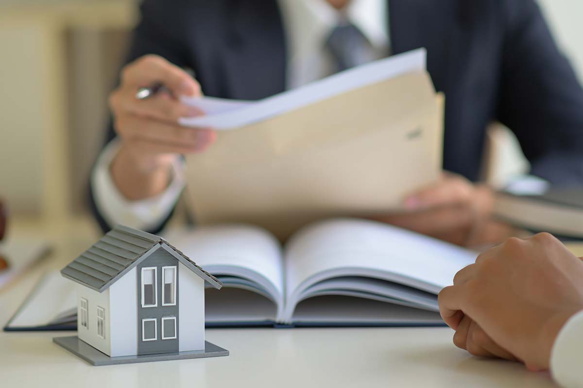 The Pros And Cons Of Early Mortgage Renewal