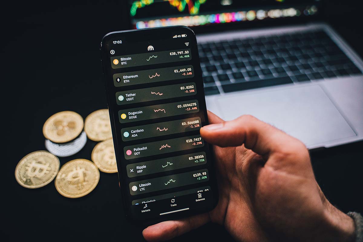What Are the Advantages of Fractional Investing