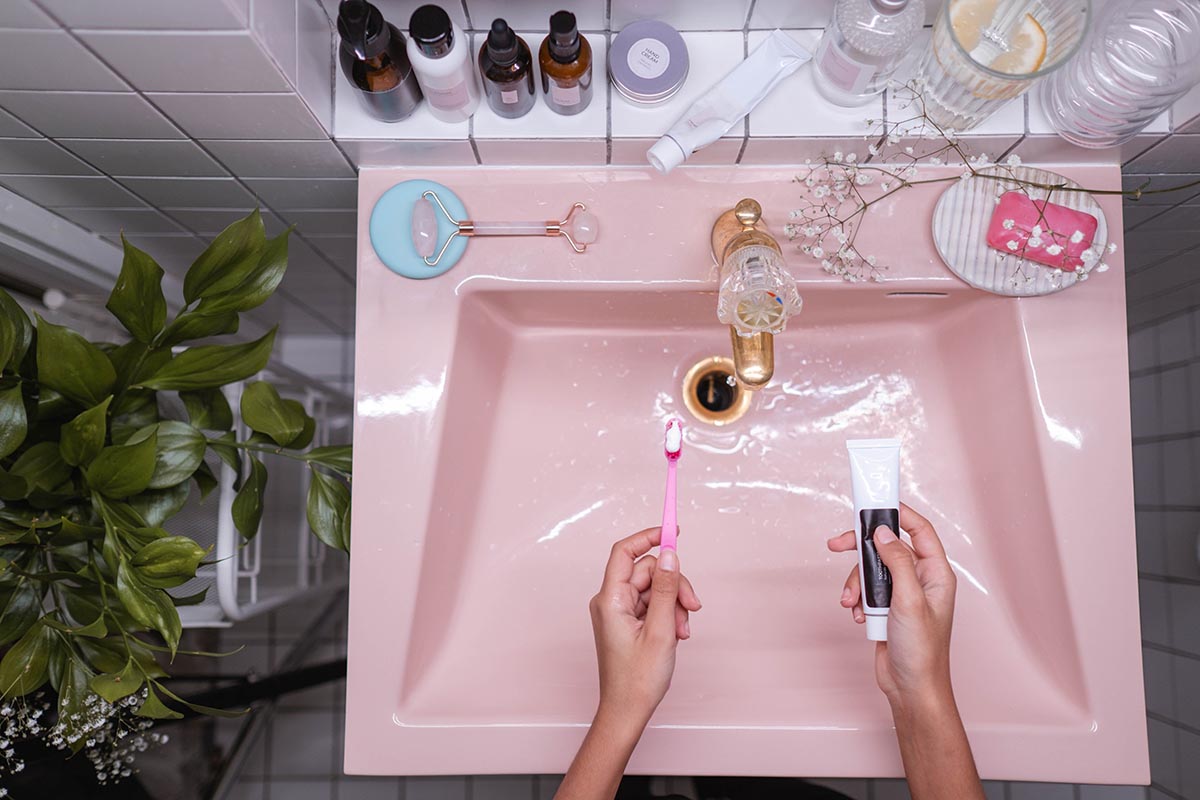 coconut oil toothpaste