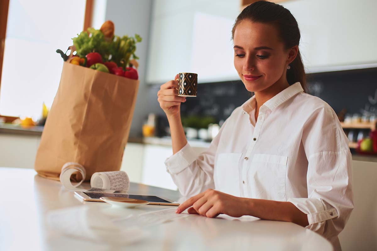 4 Ways To Reduce Your Monthly Expenses