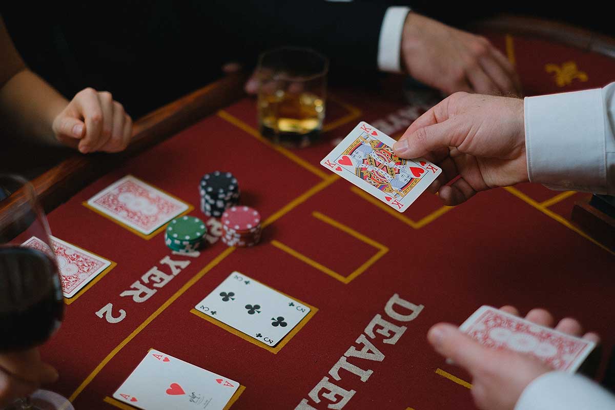 non-verbal cues in Poker