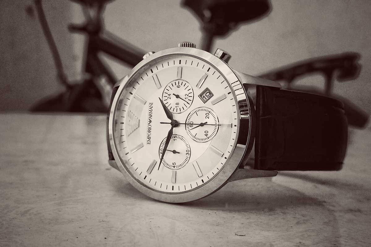 Benefits of Buying the Classic Watches