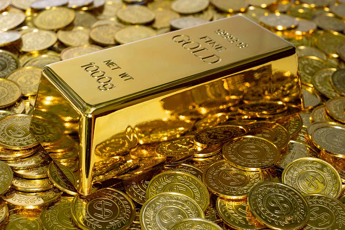 Why Do Shrewd Investors Choose To Invest In Gold