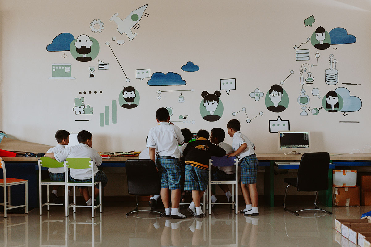 Age to Introduce Your Kid to Computers