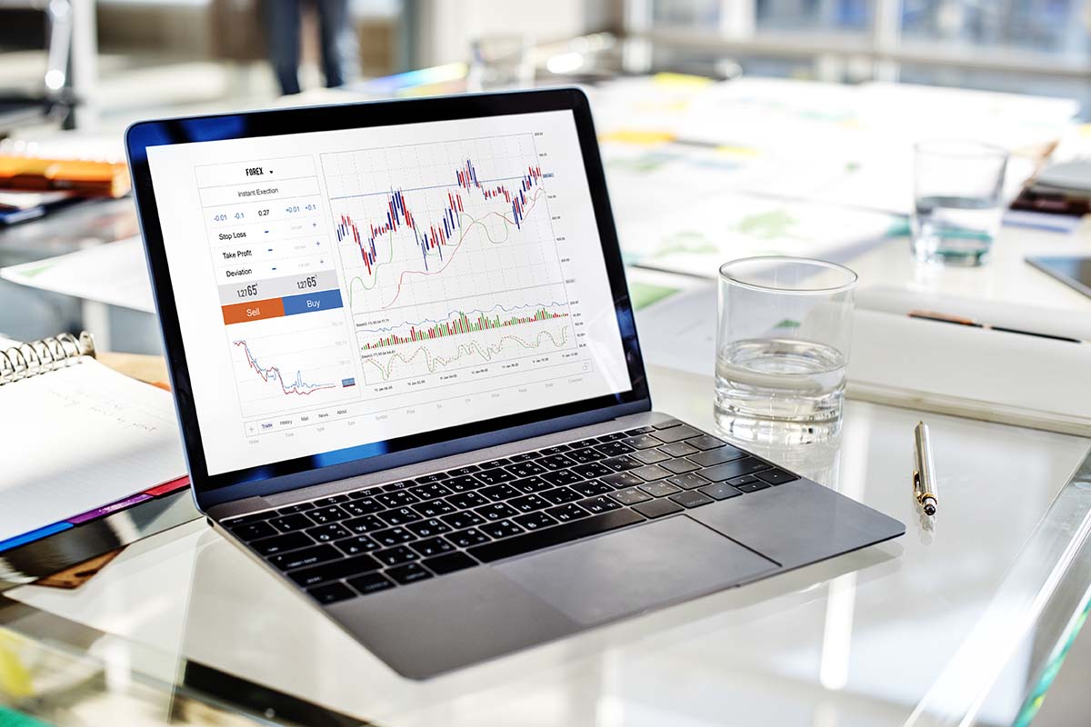 Diversifying Investment Portfolio for Maximum Returns