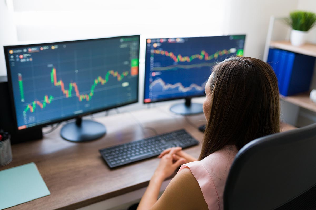 Day scalping is a popular trading style that offers the potential for quick profits.