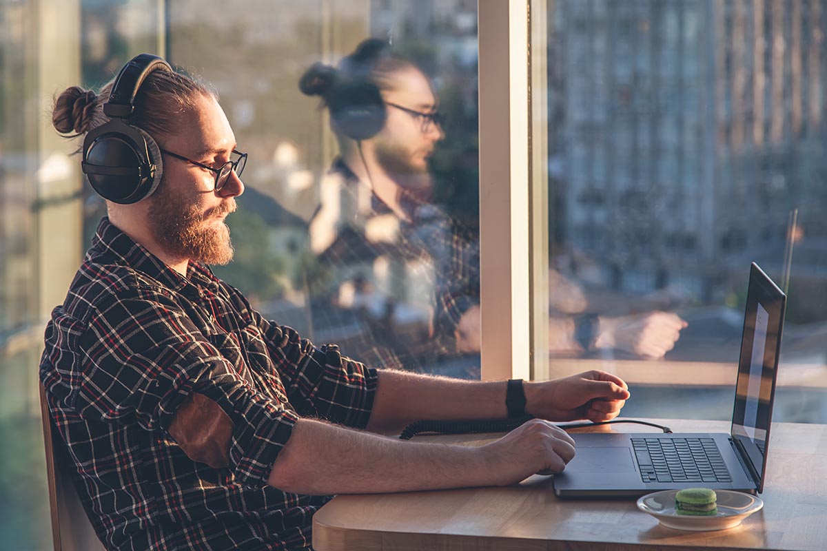 How to Communicate Effectively While Working Remotely