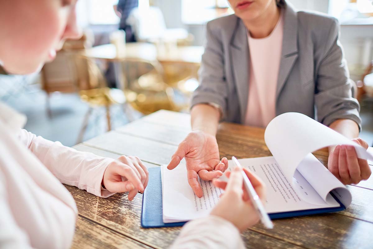 How To Recognize When It's Time To Seek Legal Advice