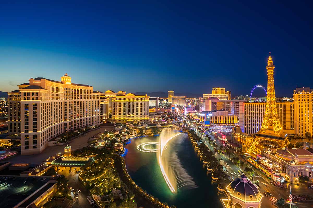 Iconic Las Vegas Experiences