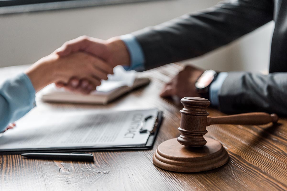 Choosing the Right Lawyer