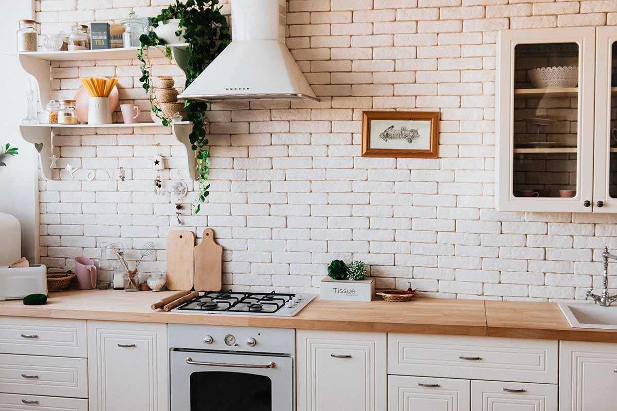 Effective Eco-friendly Cleaning Solutions for Kitchens