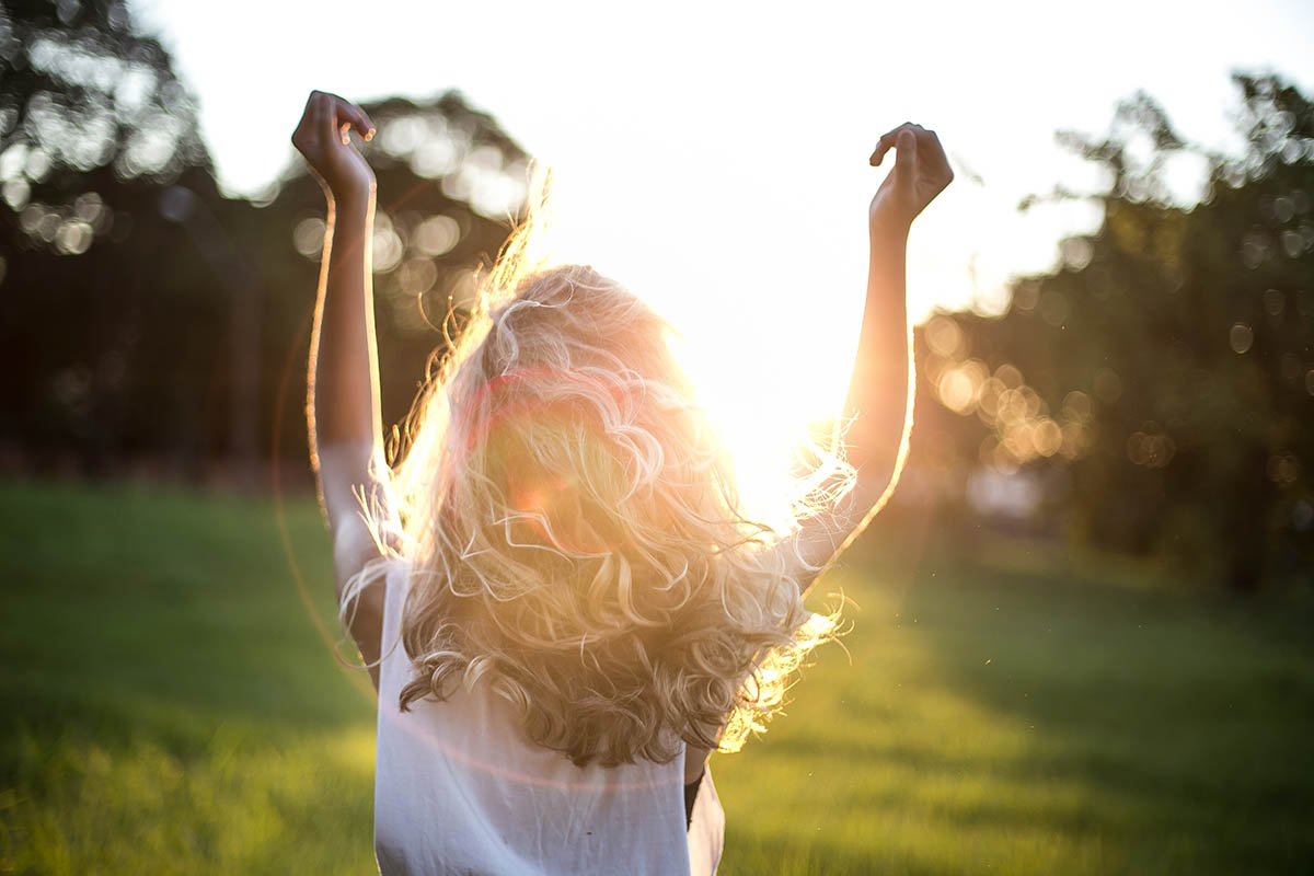 how to stay happy year-round