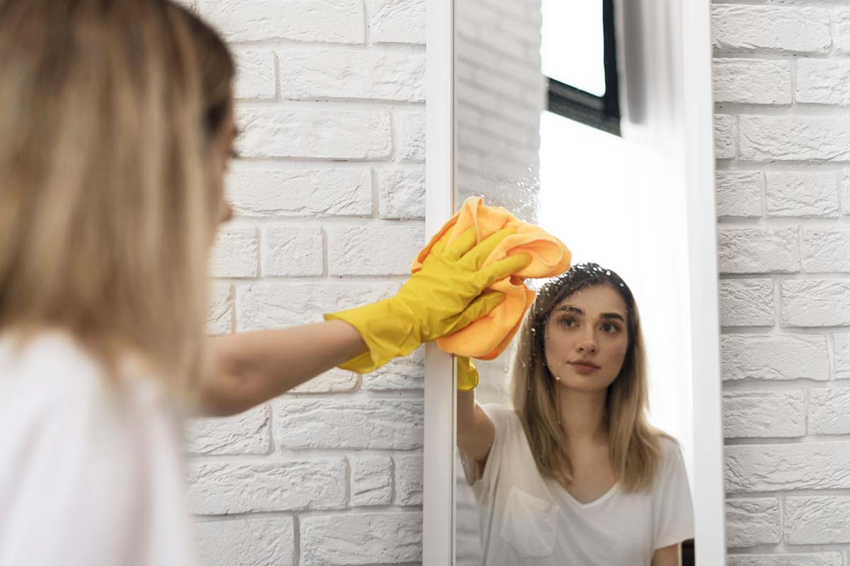 expert apartment cleaning tips