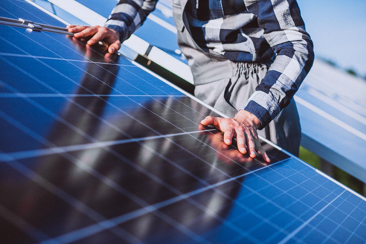 Ways Solar Panels Help You Save Money