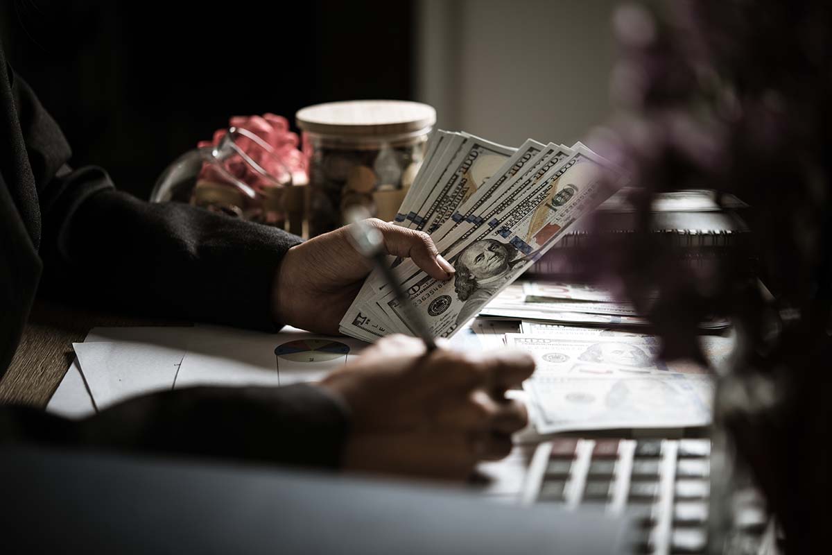 Institutional Investors and Money Managers