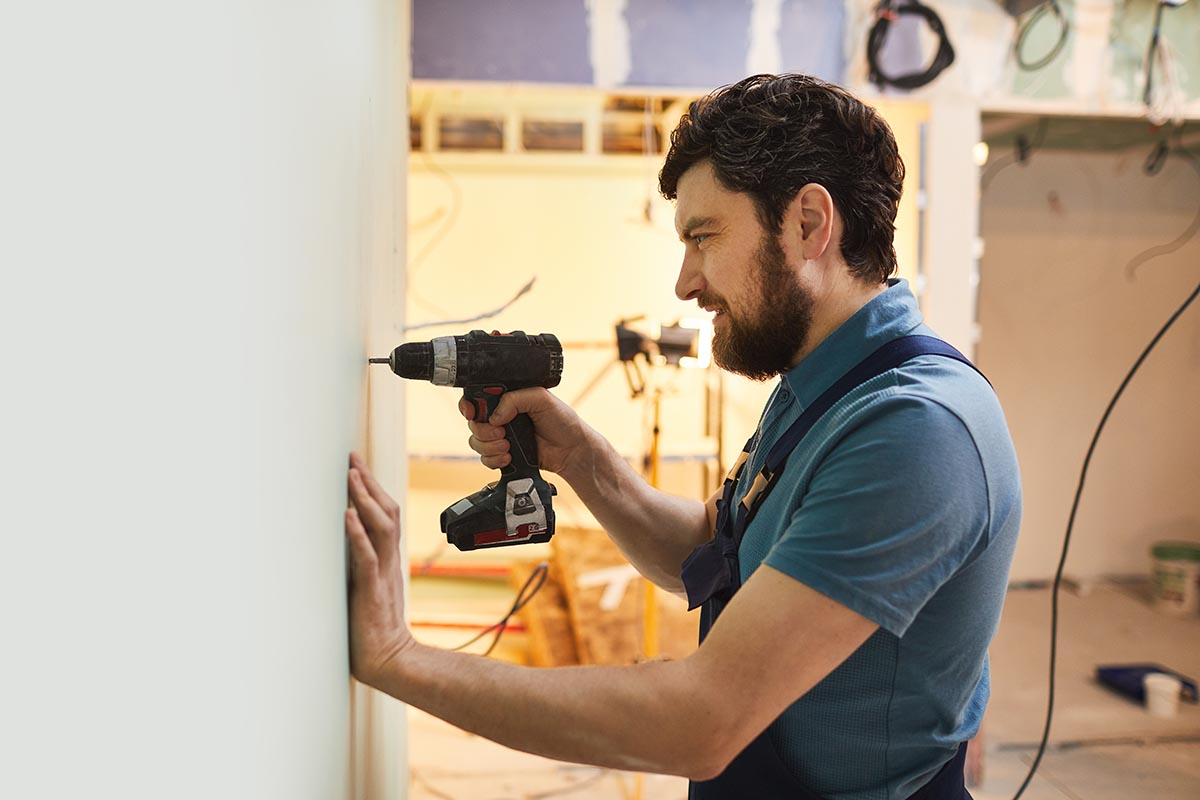 Make Repairs Around The House 