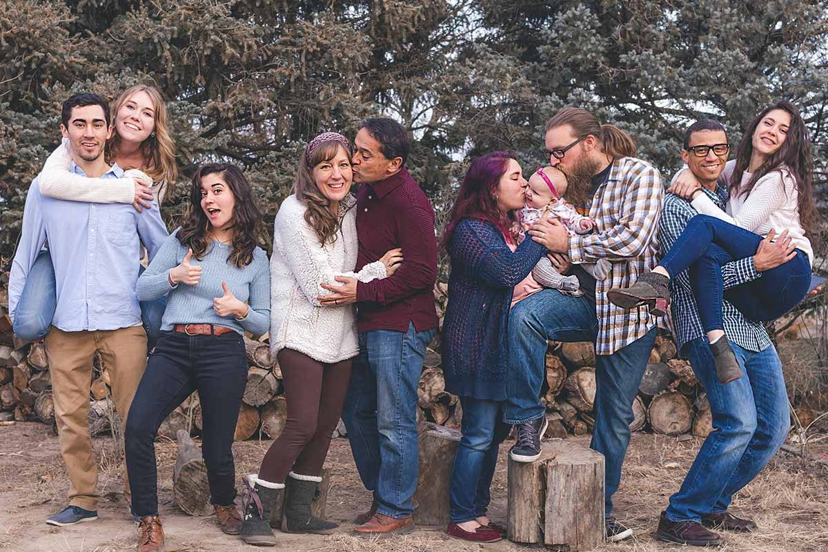 Ways to Build Lasting Memories and Bond With Your Family