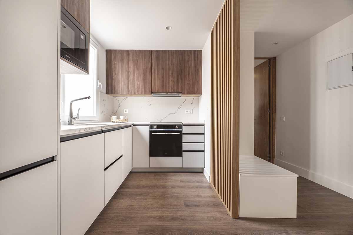 Customizing Laminate Kitchen Cabinets