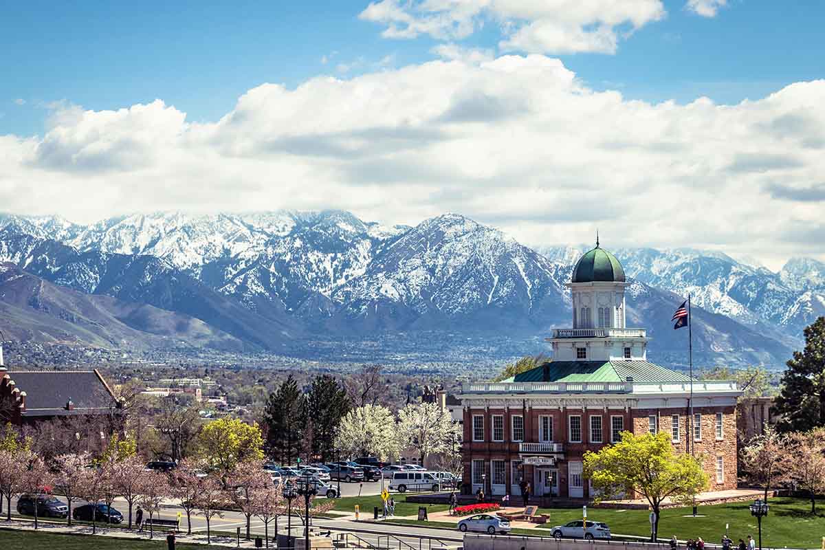 Pondering to Relocate to Utah