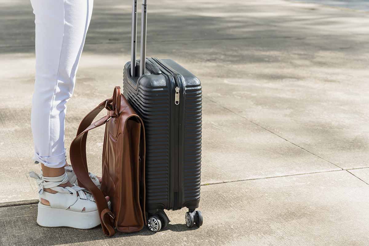 what size is carry-on luggage