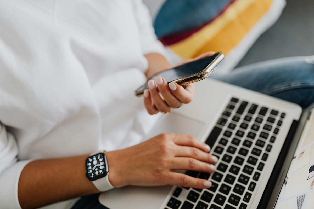 Outsource SaaS customer service