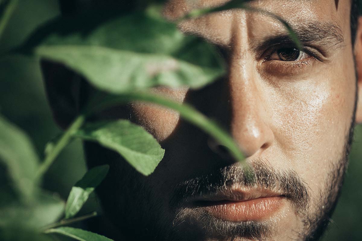 Can Men with Beards or Sensitive Skin Use Organic Face Wash