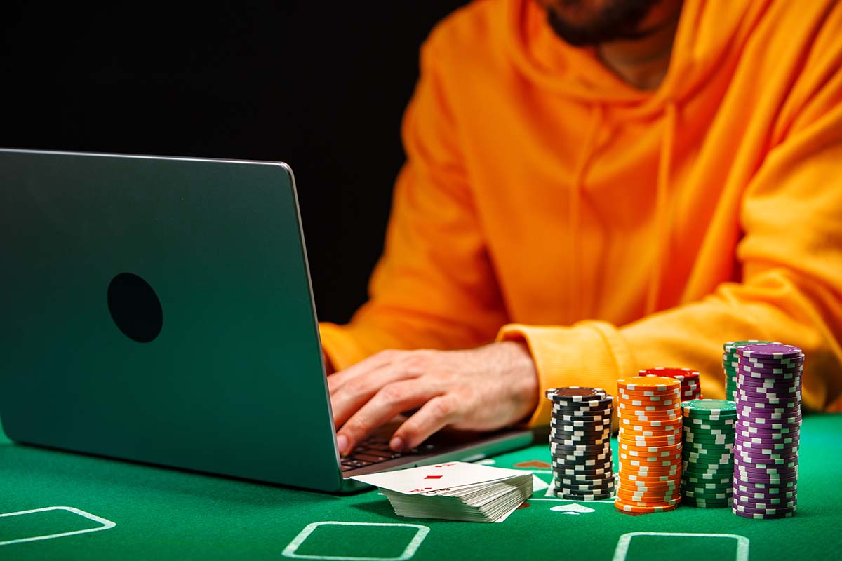 Free Online Poker Took Over the Gaming World