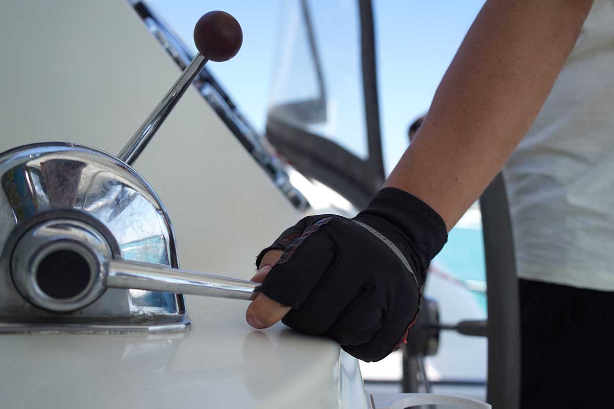 Minimizing Downtime with Expert Mobile Marine Repair Services