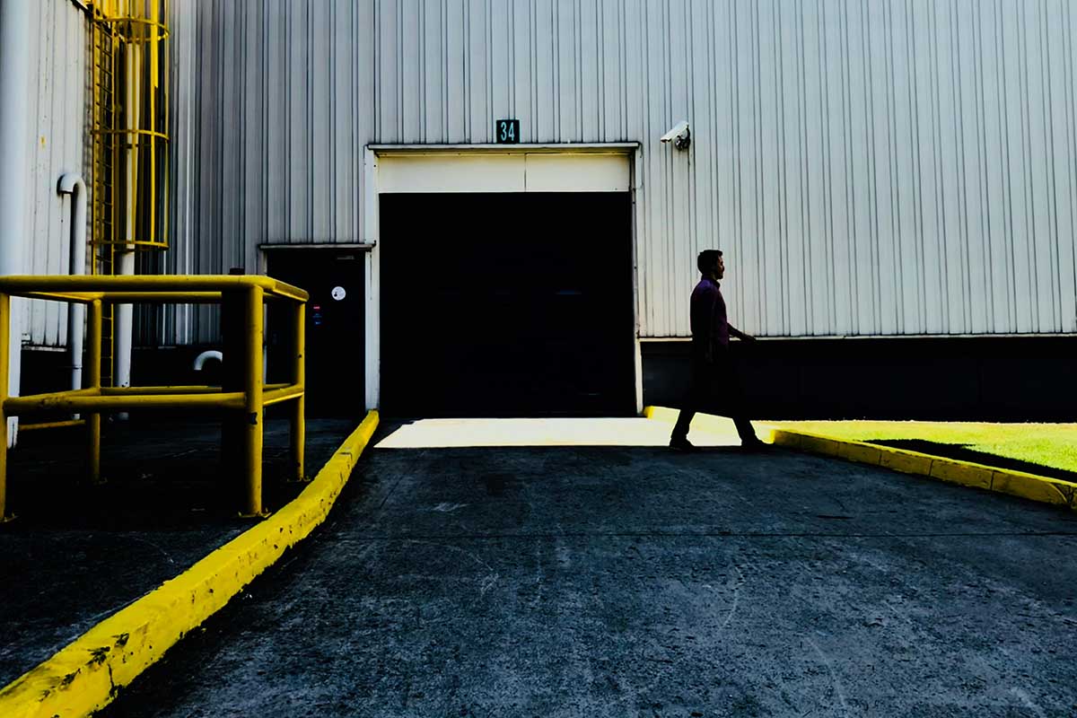 fast commercial garage door service