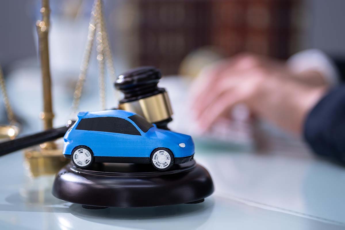 How a Car Accident Lawyer Handles Hit-and-Run Accident Claims