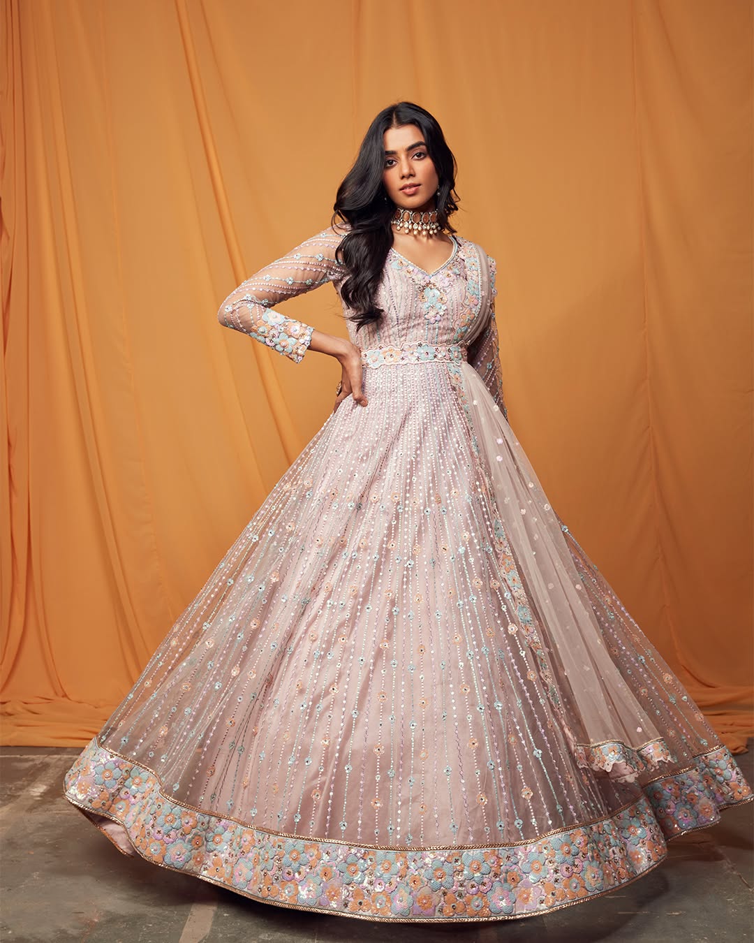 latest saree blouse designs