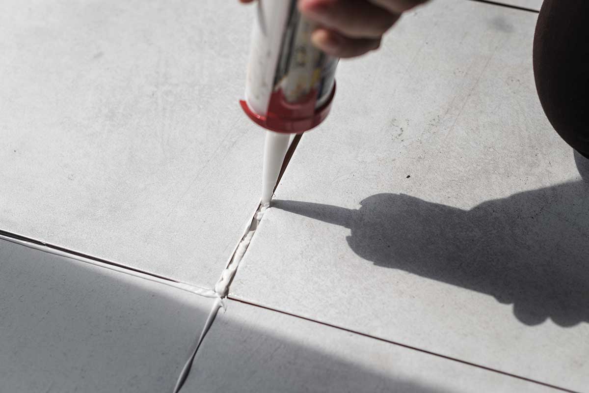 Neutral vs Acetic Silicone Sealant