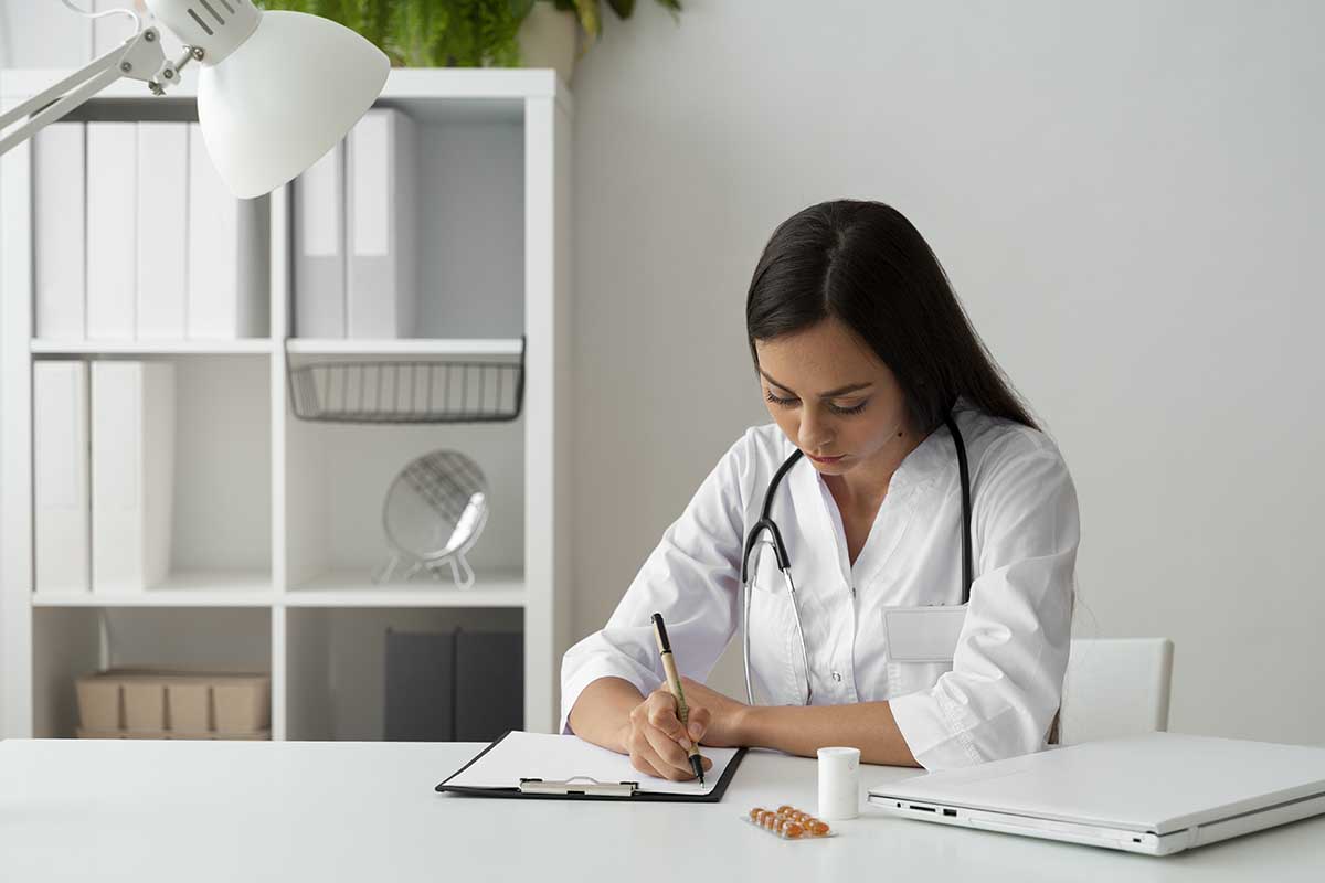 what is an ambient clinical scribe